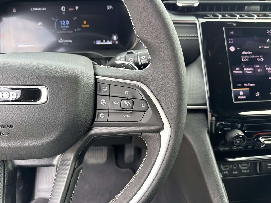 2026 Jeep Grand Cherokee GRAND CHEROKEE LAREDO 4X2