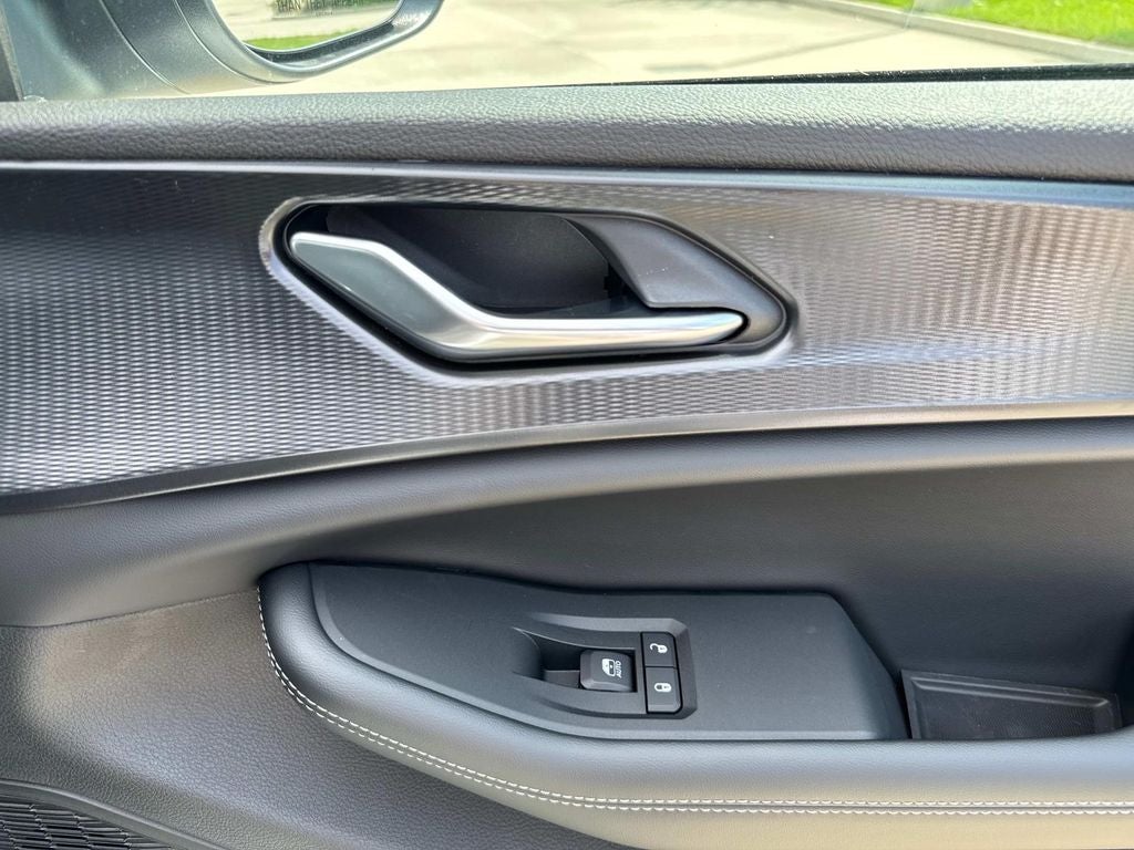 2025 Jeep Grand Cherokee GRAND CHEROKEE LAREDO 4X2