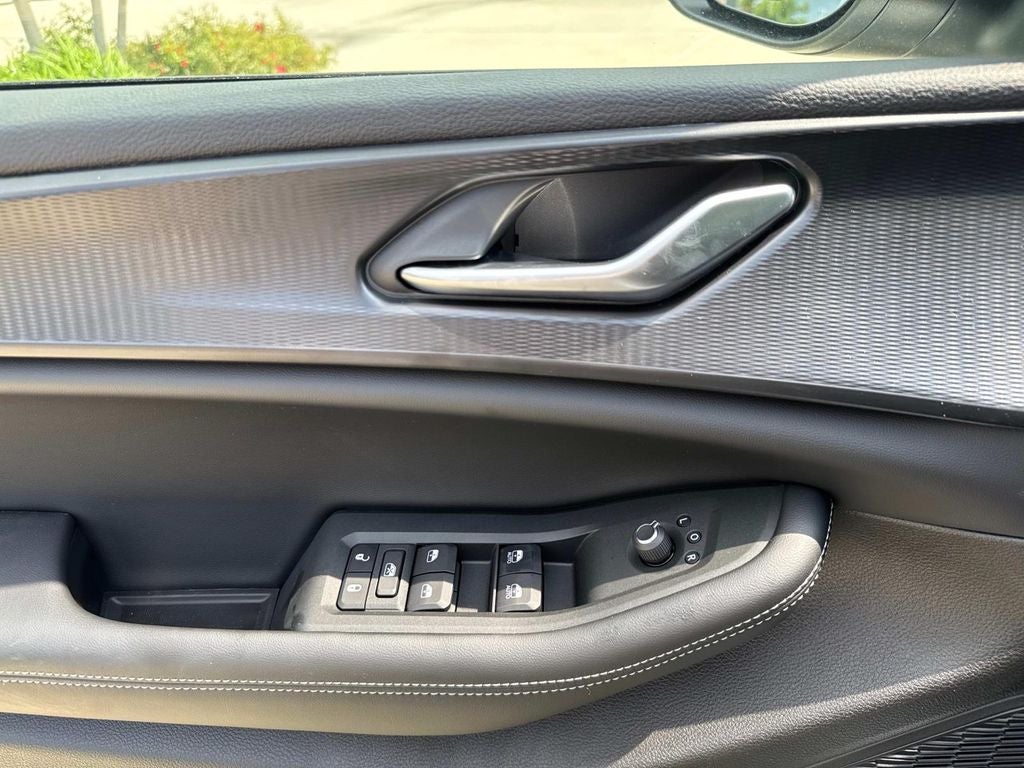 2025 Jeep Grand Cherokee GRAND CHEROKEE LAREDO 4X2