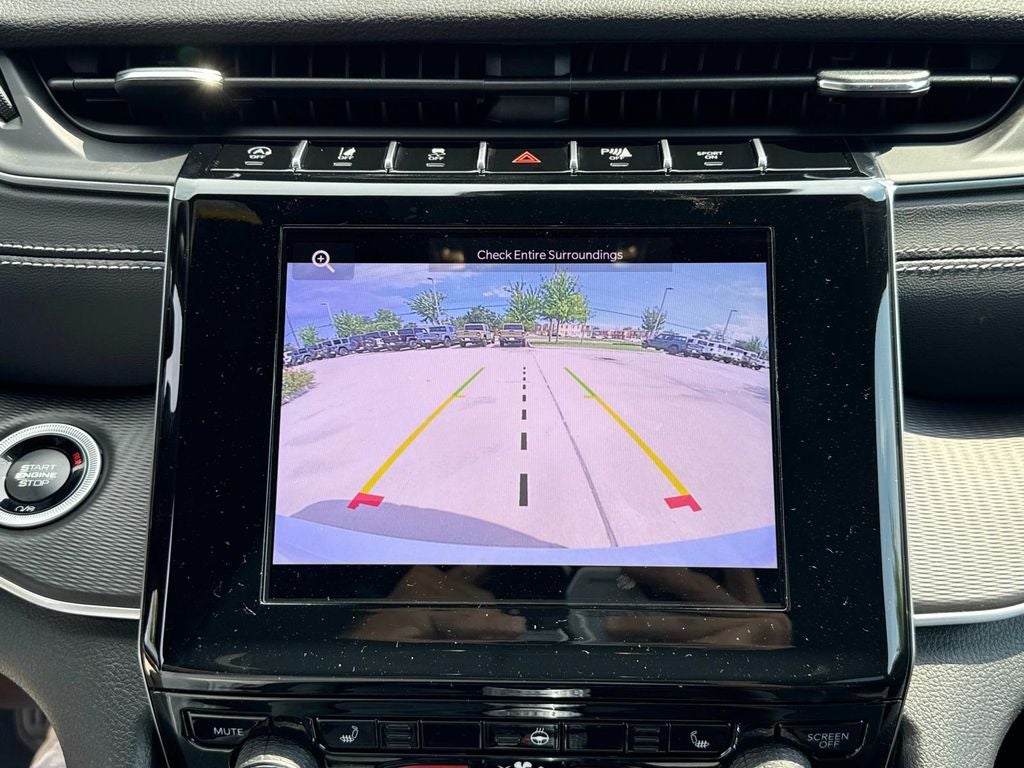 2025 Jeep Grand Cherokee GRAND CHEROKEE LAREDO 4X2