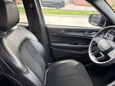 2024 Jeep Grand Cherokee Altitude X 4x2