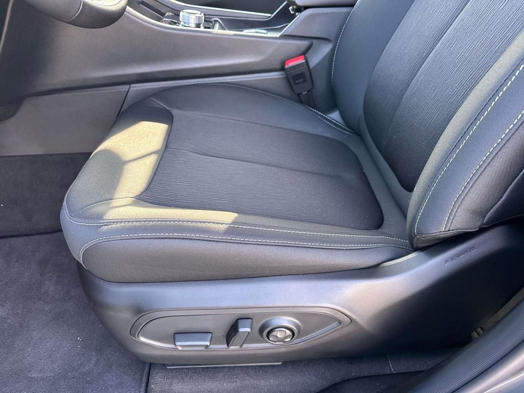 2025 Jeep Grand Cherokee GRAND CHEROKEE LAREDO 4X2