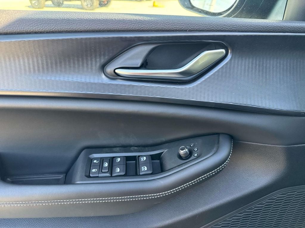 2025 Jeep Grand Cherokee GRAND CHEROKEE LAREDO 4X2