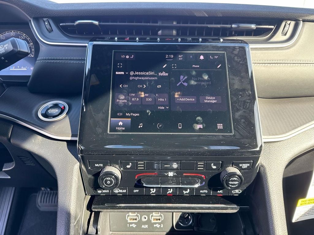 2025 Jeep Grand Cherokee GRAND CHEROKEE LAREDO 4X2