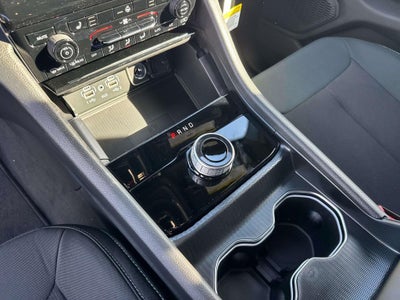 2025 Jeep Grand Cherokee GRAND CHEROKEE LAREDO 4X2