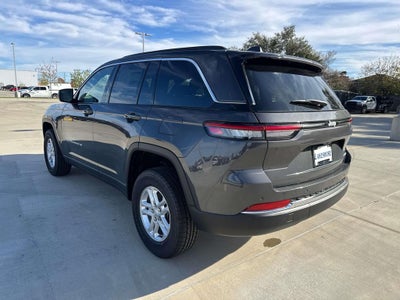 2025 Jeep Grand Cherokee GRAND CHEROKEE LAREDO 4X2