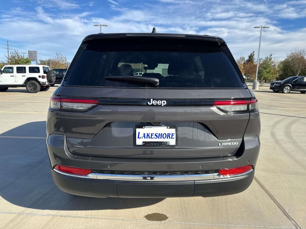 2025 Jeep Grand Cherokee GRAND CHEROKEE LAREDO 4X2