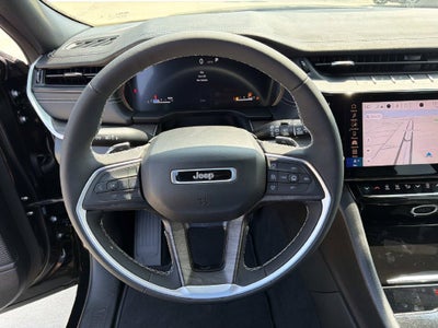 2027 Jeep Grand Cherokee Laredo Altitude