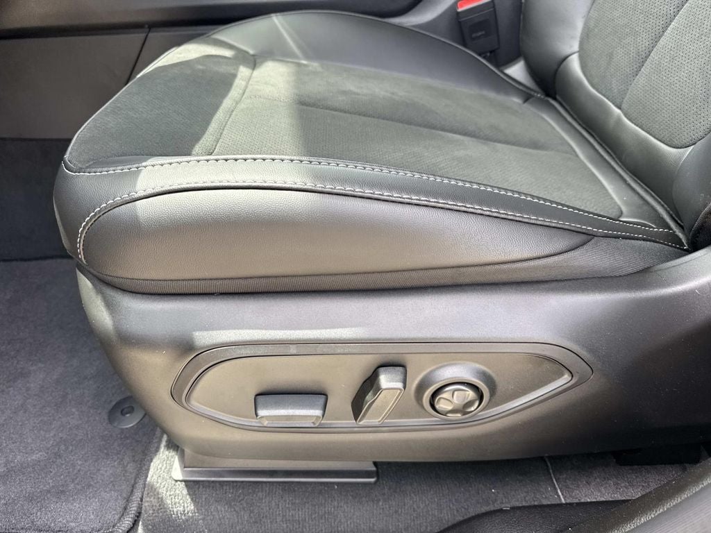 2026 Jeep Grand Cherokee GRAND CHEROKEE LAREDO ALTITUDE 4X2