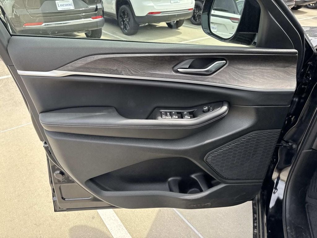 2026 Jeep Grand Cherokee GRAND CHEROKEE LAREDO ALTITUDE 4X2