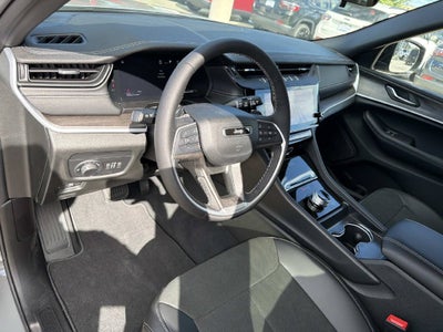 2027 Jeep Grand Cherokee Laredo Altitude