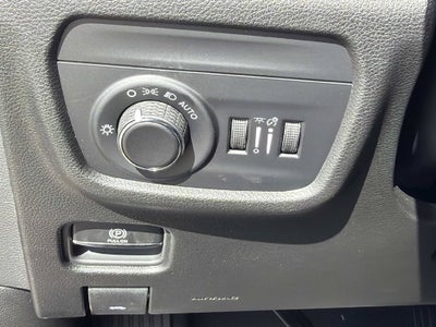 2027 Jeep Grand Cherokee Laredo Altitude