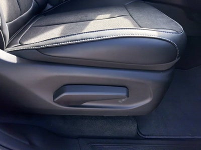 2027 Jeep Grand Cherokee Laredo Altitude