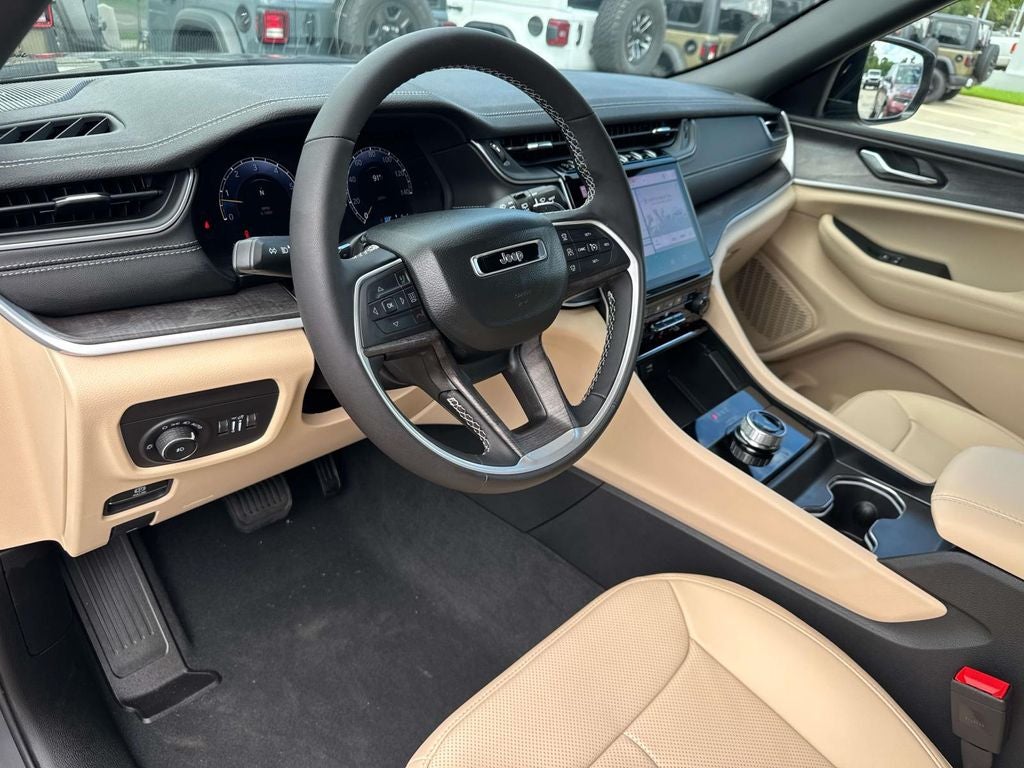 2025 Jeep Grand Cherokee GRAND CHEROKEE LIMITED 4X2