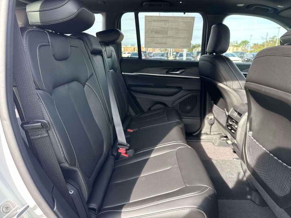 2025 Jeep Grand Cherokee GRAND CHEROKEE LIMITED 4X2