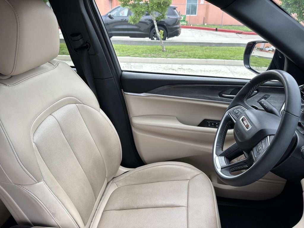 2023 Jeep Grand Cherokee Limited 4x2