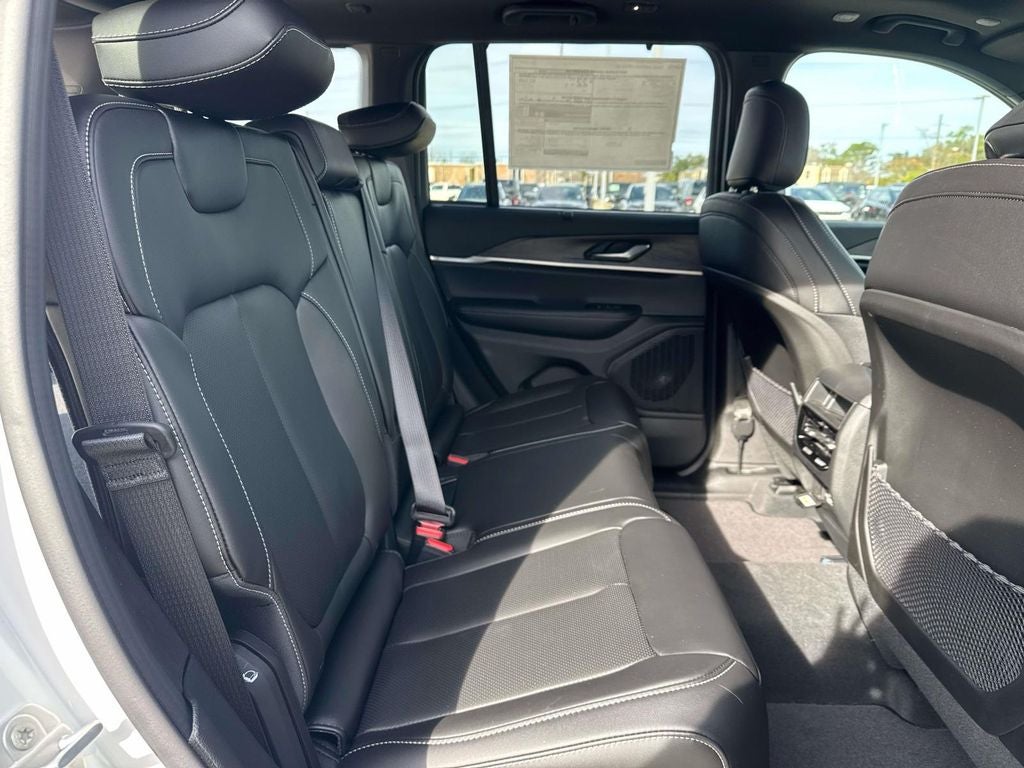 2025 Jeep Grand Cherokee GRAND CHEROKEE LIMITED 4X2