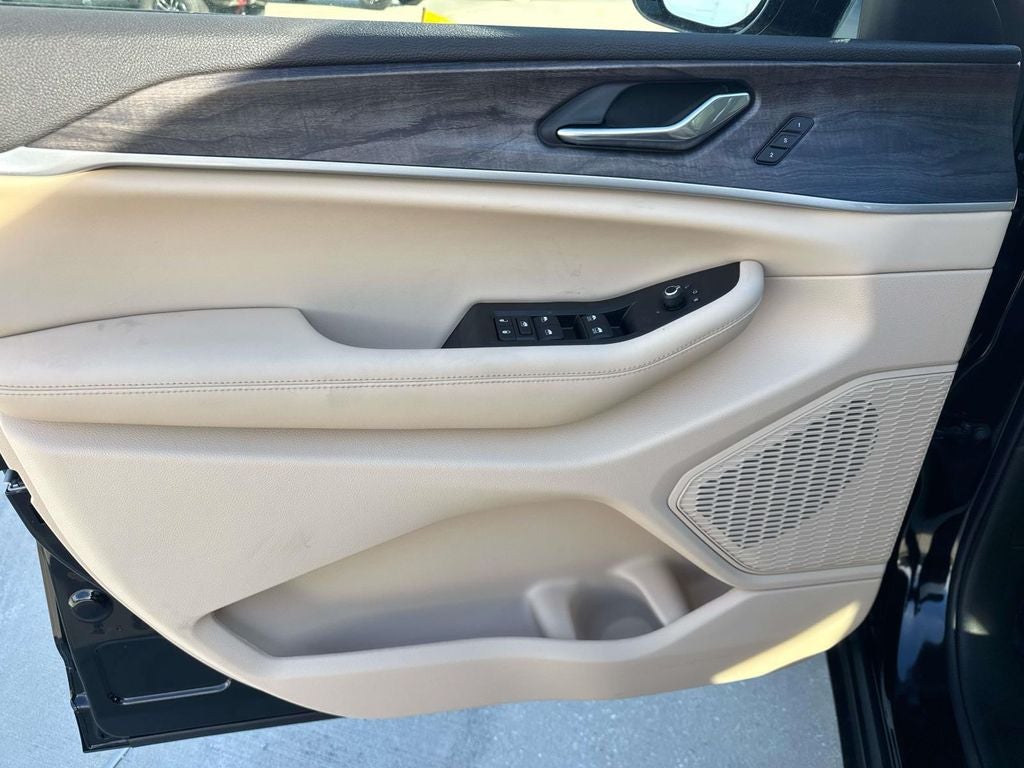 2025 Jeep Grand Cherokee GRAND CHEROKEE LIMITED 4X2