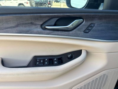 2025 Jeep Grand Cherokee GRAND CHEROKEE LIMITED 4X2