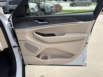 2026 Jeep Grand Cherokee GRAND CHEROKEE LIMITED 4X2