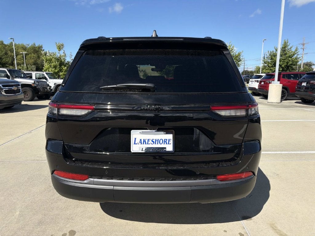 2027 Jeep Grand Cherokee Limited