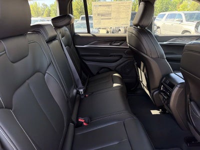 2027 Jeep Grand Cherokee Limited