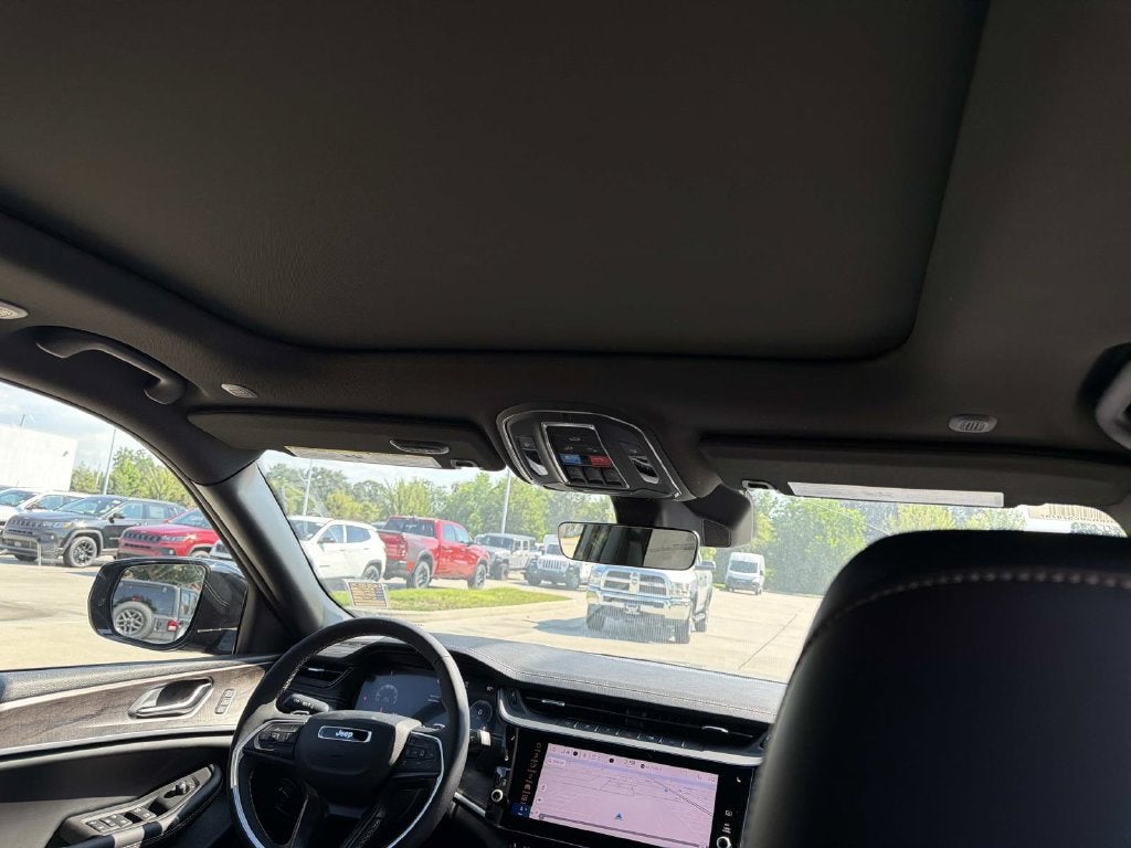 2027 Jeep Grand Cherokee Limited