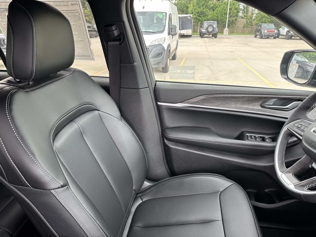 2026 Jeep Grand Cherokee GRAND CHEROKEE LIMITED 4X2