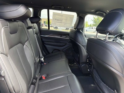 2027 Jeep Grand Cherokee Limited