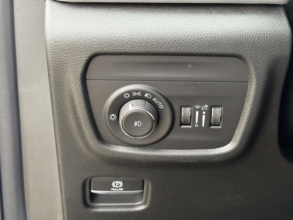 2026 Jeep Grand Cherokee GRAND CHEROKEE LIMITED 4X2