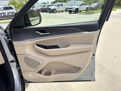 2026 Jeep Grand Cherokee GRAND CHEROKEE LIMITED 4X2