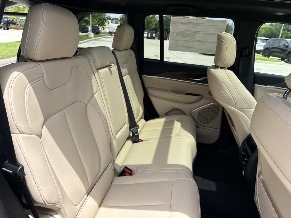 2026 Jeep Grand Cherokee GRAND CHEROKEE LIMITED 4X2