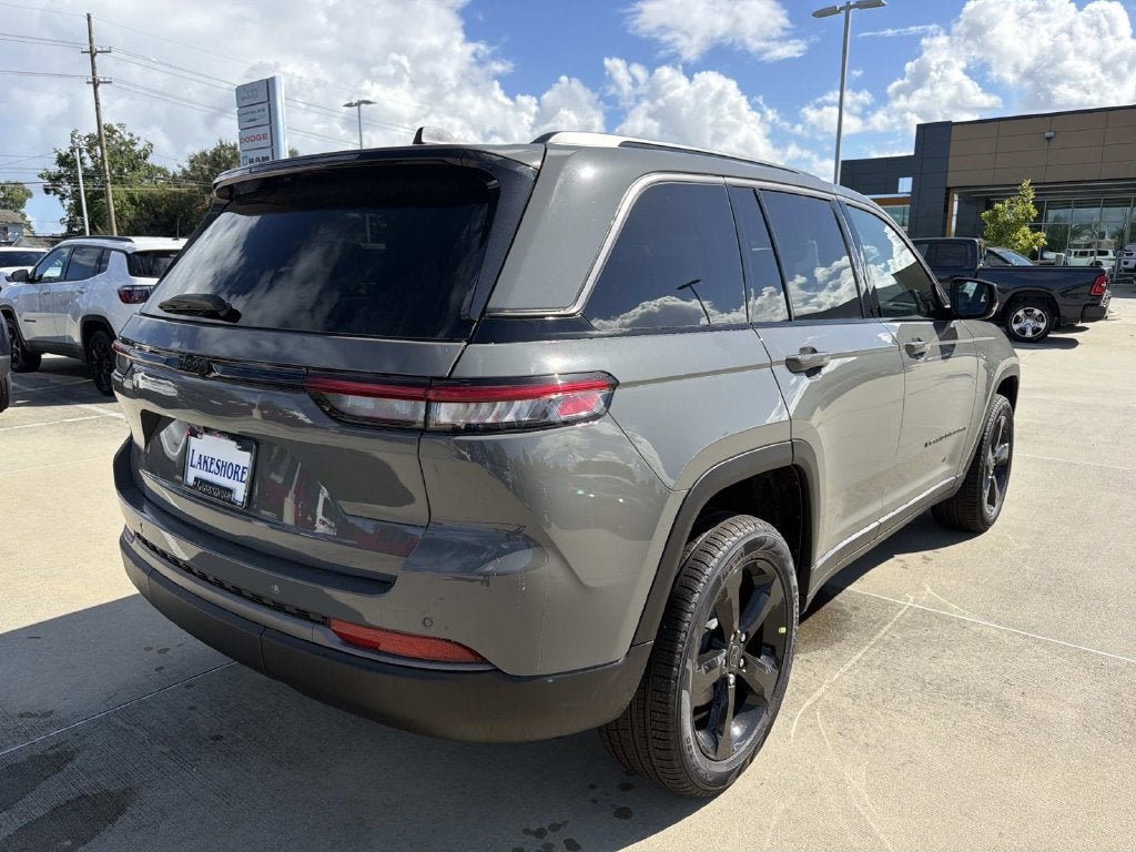 2027 Jeep Grand Cherokee Limited