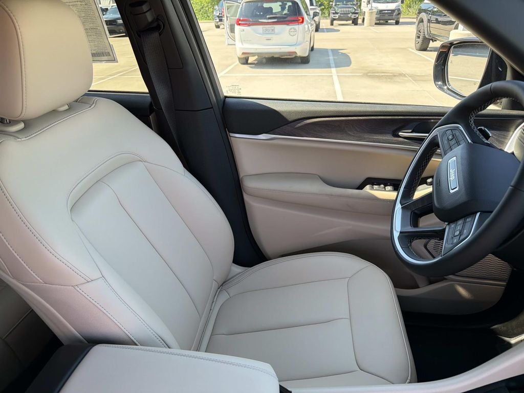 2026 Jeep Grand Cherokee GRAND CHEROKEE LIMITED 4X2