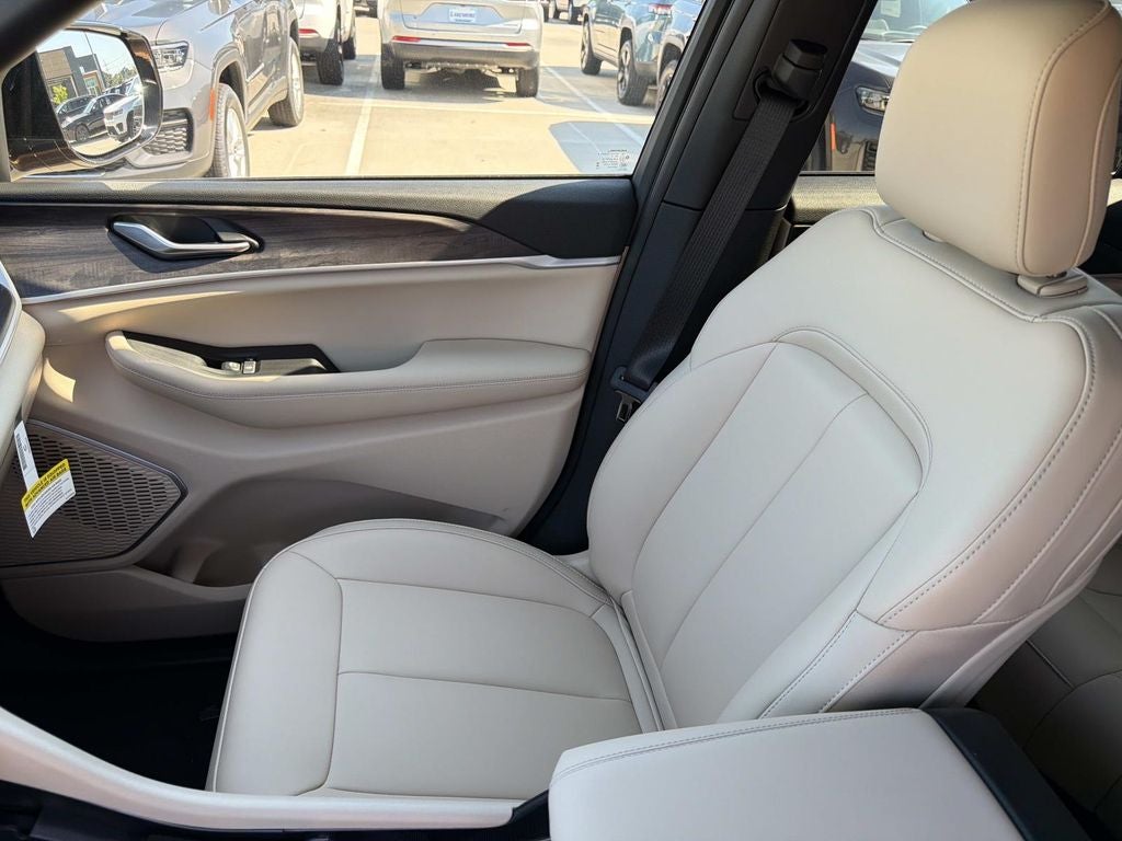 2026 Jeep Grand Cherokee GRAND CHEROKEE LIMITED 4X2