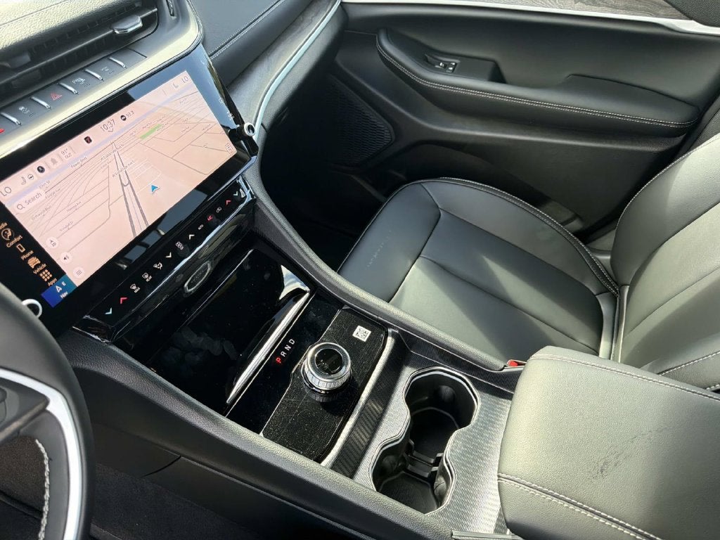 2027 Jeep Grand Cherokee Limited