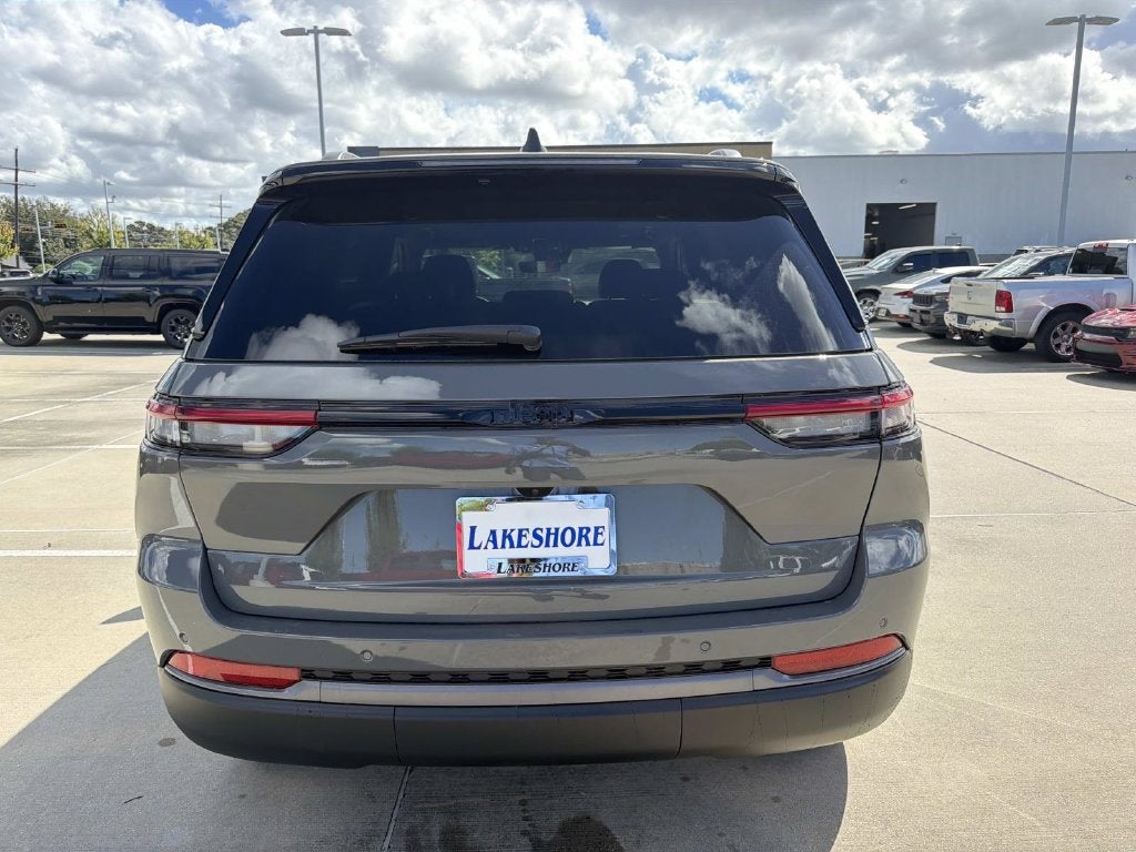 2027 Jeep Grand Cherokee Limited