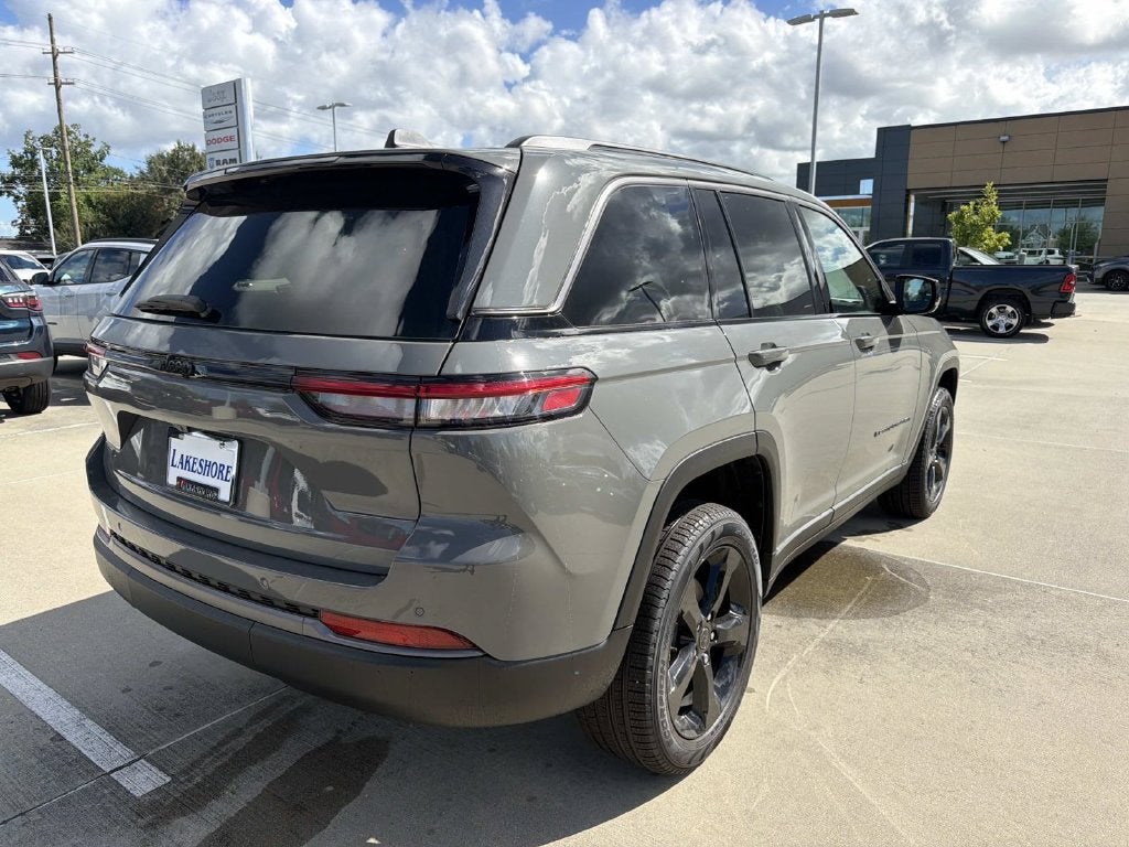 2027 Jeep Grand Cherokee Limited
