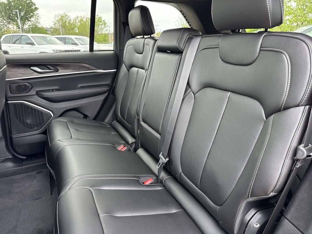 2026 Jeep Grand Cherokee GRAND CHEROKEE LIMITED 4X2