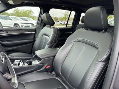 2026 Jeep Grand Cherokee GRAND CHEROKEE LIMITED 4X2