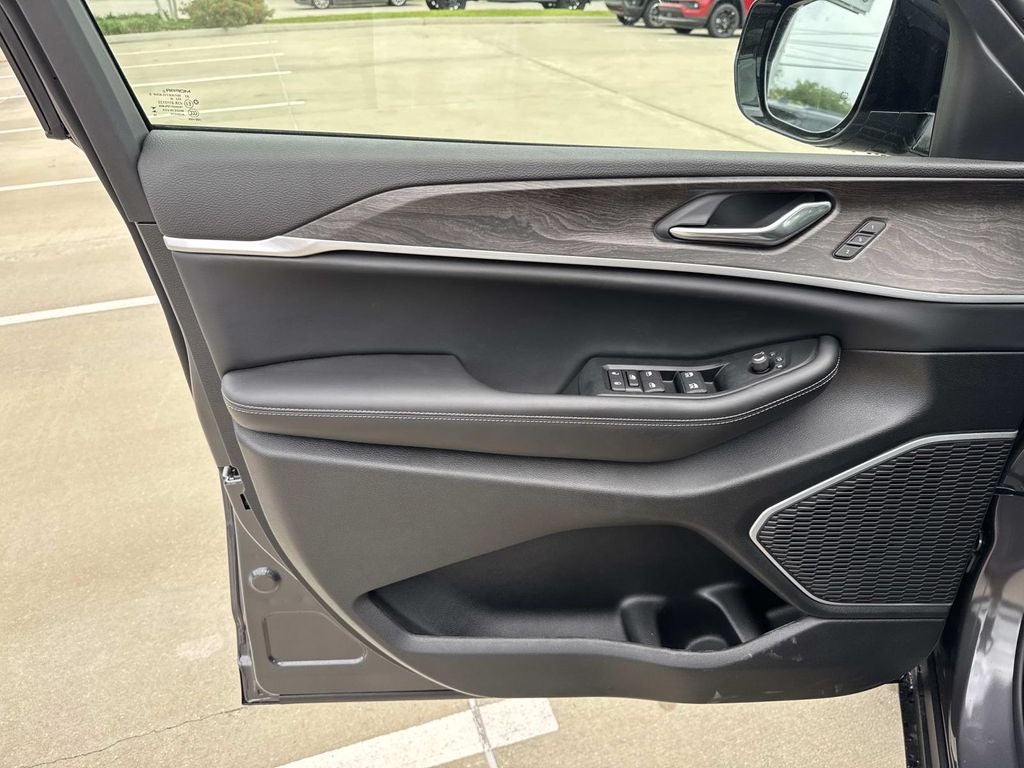 2026 Jeep Grand Cherokee GRAND CHEROKEE LIMITED 4X2