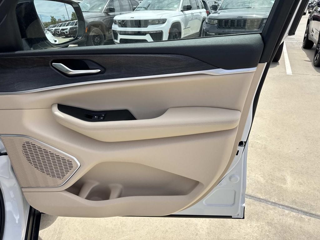 2026 Jeep Grand Cherokee GRAND CHEROKEE LIMITED 4X2