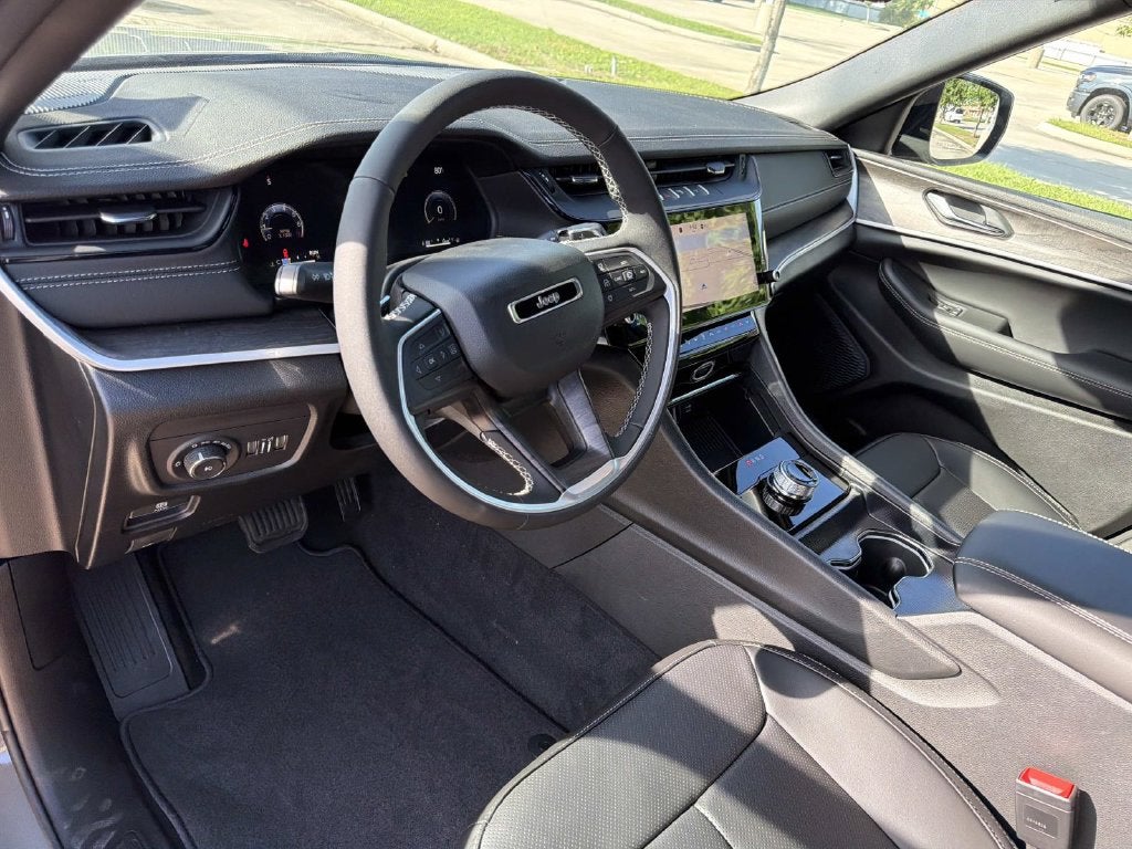 2027 Jeep Grand Cherokee Limited