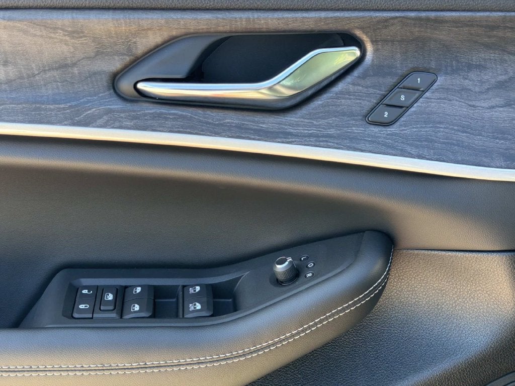 2027 Jeep Grand Cherokee Limited