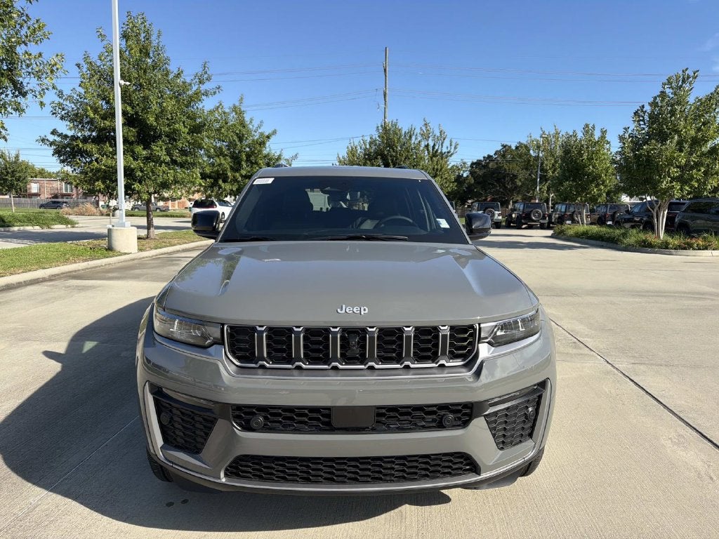 2027 Jeep Grand Cherokee Limited