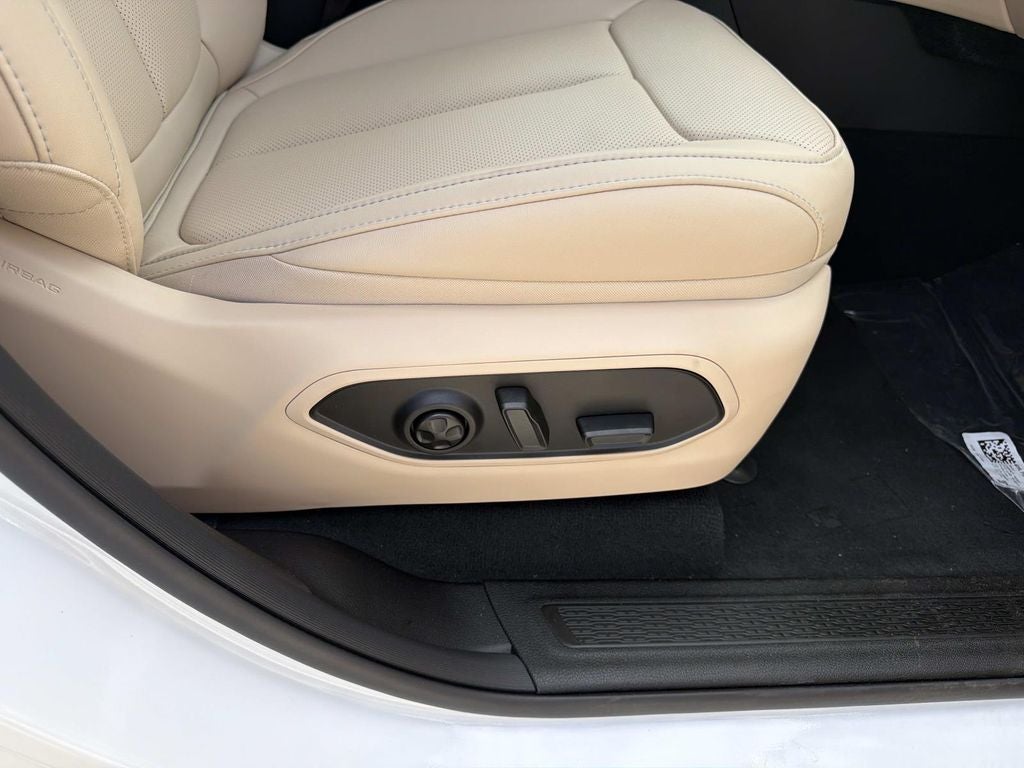 2026 Jeep Grand Cherokee GRAND CHEROKEE LIMITED 4X2