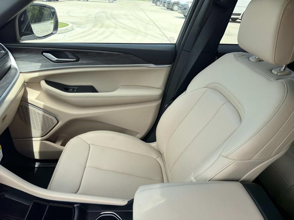 2026 Jeep Grand Cherokee GRAND CHEROKEE LIMITED 4X2