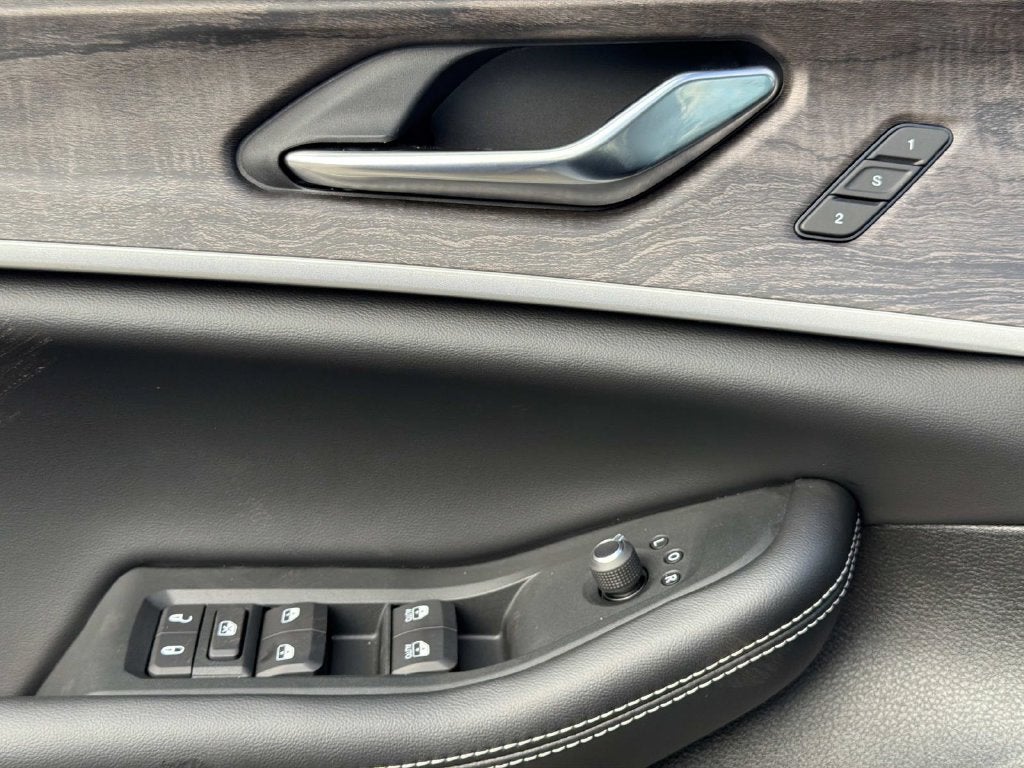 2027 Jeep Grand Cherokee Limited