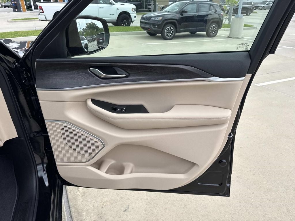 2026 Jeep Grand Cherokee GRAND CHEROKEE LIMITED 4X2