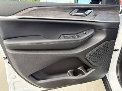 2027 Jeep Grand Cherokee Limited
